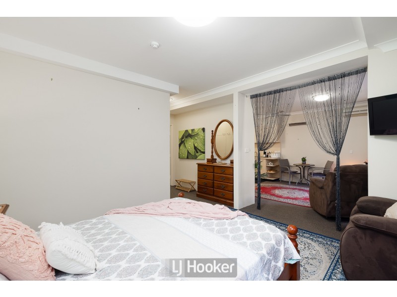 102/3 Violet Town Road, Mount Hutton NSW 2290