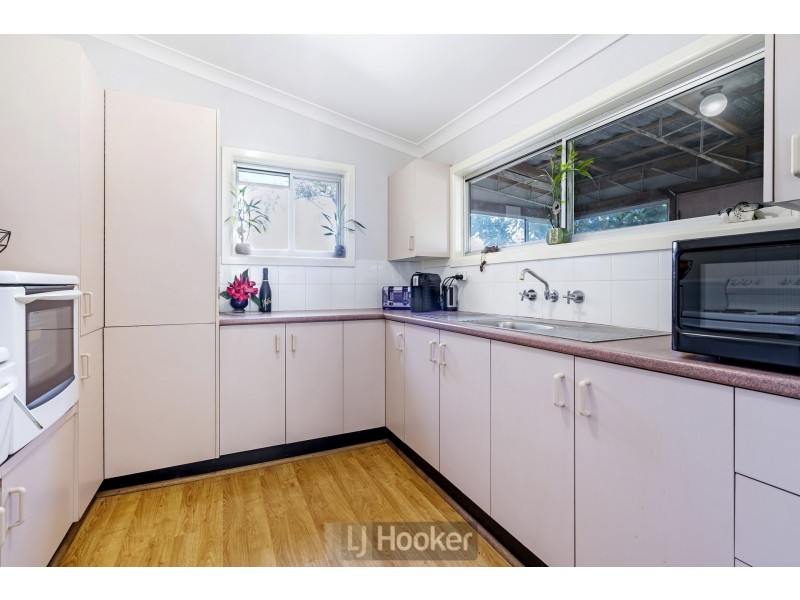 27 Lakeview Street, Boolaroo NSW 2284