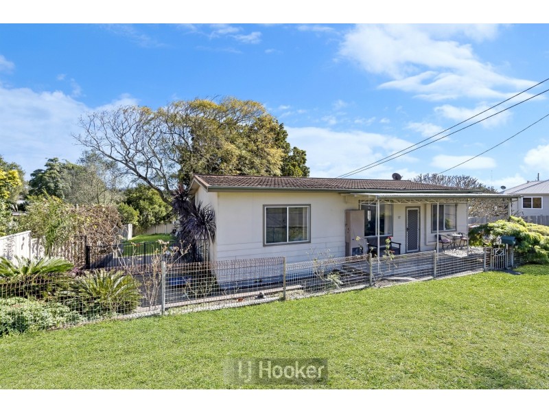 27 Lakeview Street, Boolaroo NSW 2284