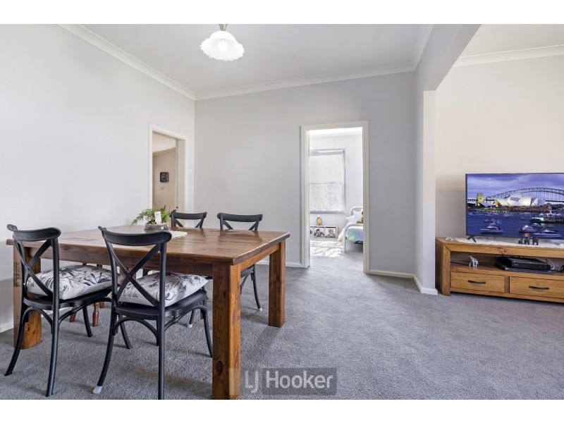 27 Lakeview Street, Boolaroo NSW 2284