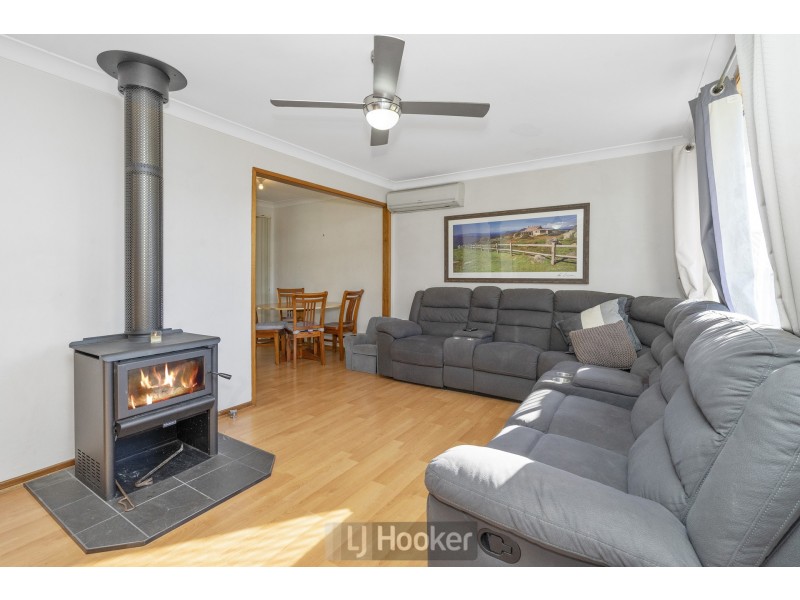 12 Lipton Close, Woodrising NSW 2284
