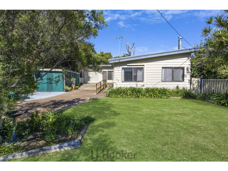 20 Paroo Avenue, Eleebana NSW 2282