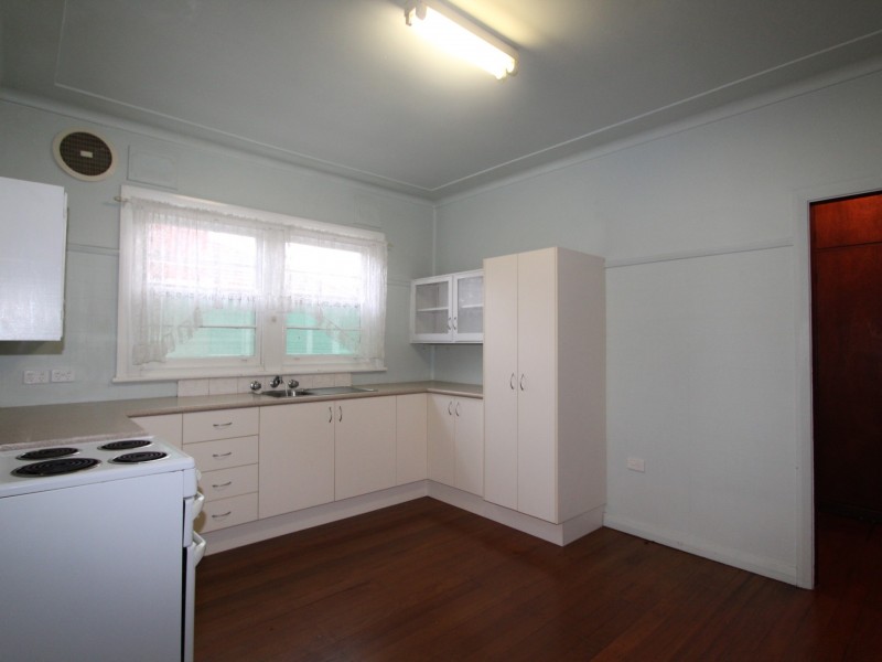 44 Anzac Parade, Toronto NSW 2283