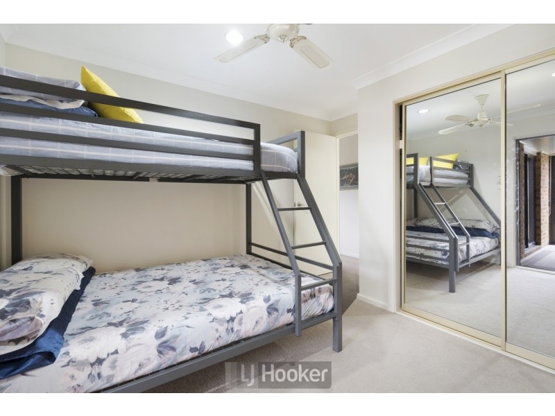 2/15 Ruston Avenue, Valentine NSW 2280