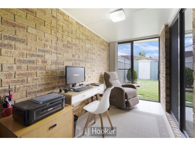 2/15 Ruston Avenue, Valentine NSW 2280
