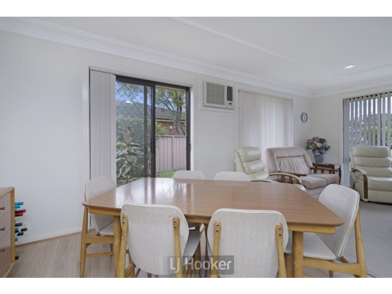 2/15 Ruston Avenue, Valentine NSW 2280