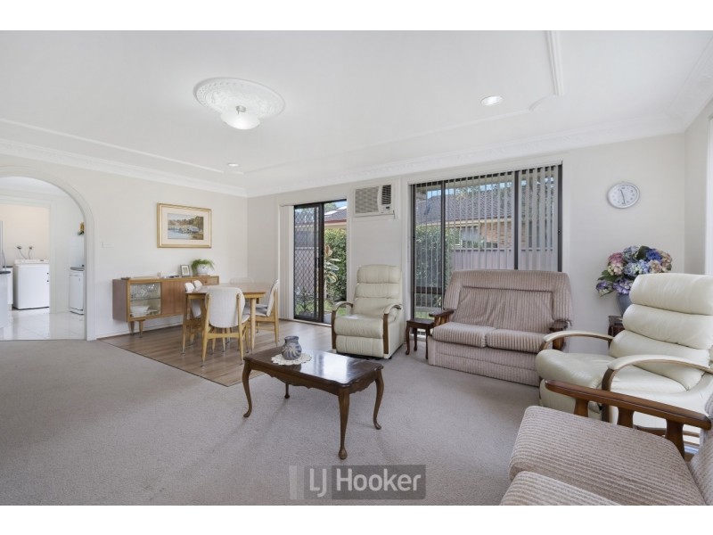 2/15 Ruston Avenue, Valentine NSW 2280
