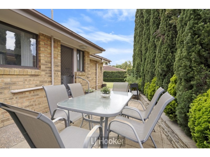 2/15 Ruston Avenue, Valentine NSW 2280