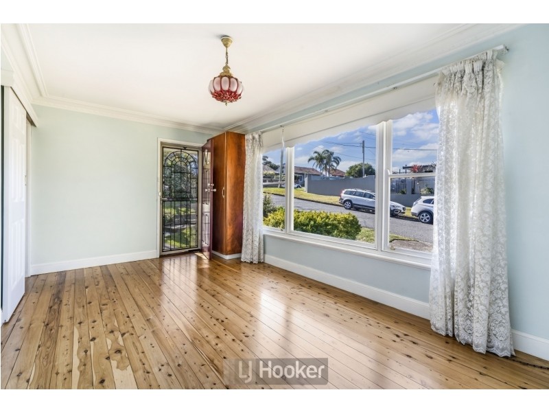 62 Bayview Street, Warners Bay NSW 2282
