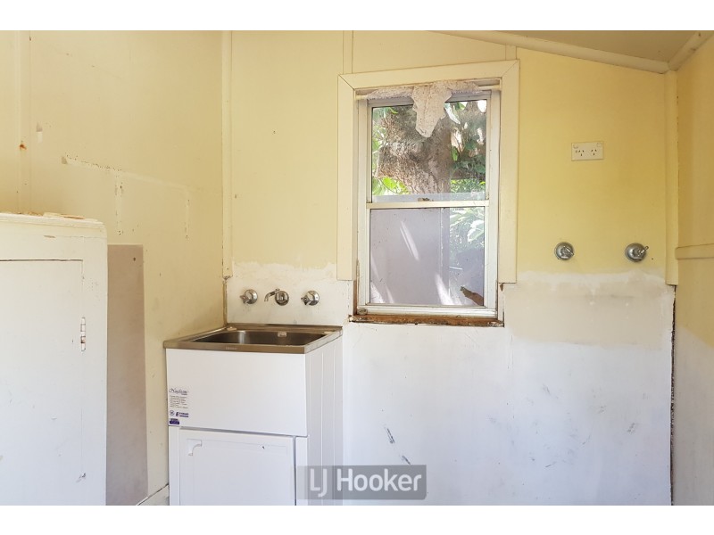 4 Anzac Parade, Toronto NSW 2283