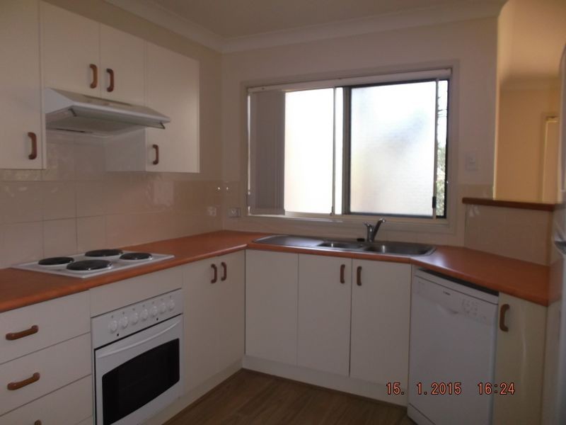 9/13 Robert Street, Charlestown NSW 2290