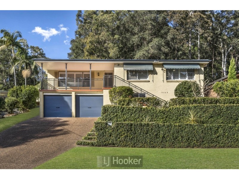 17 Cheshire Close, Rankin Park NSW 2287