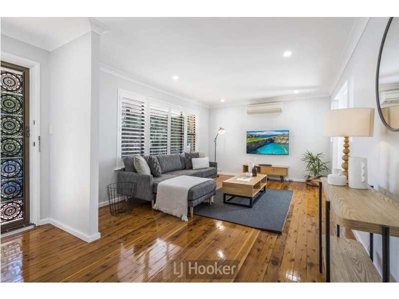 17 Cheshire Close, Rankin Park NSW 2287