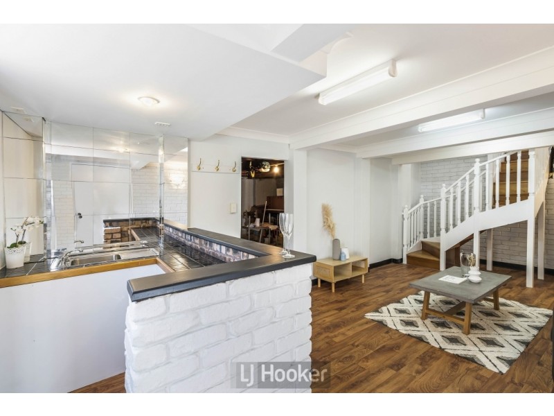 17 Cheshire Close, Rankin Park NSW 2287