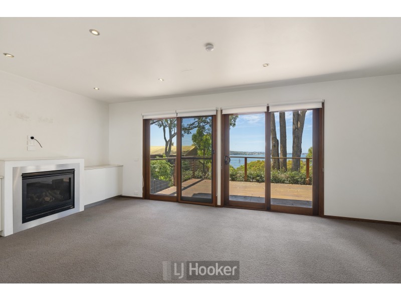 131 Skye Point Road, Coal Point NSW 2283