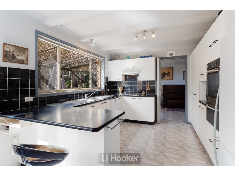 61 Sealand Road, Fishing Point NSW 2283