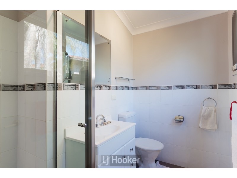 61 Sealand Road, Fishing Point NSW 2283