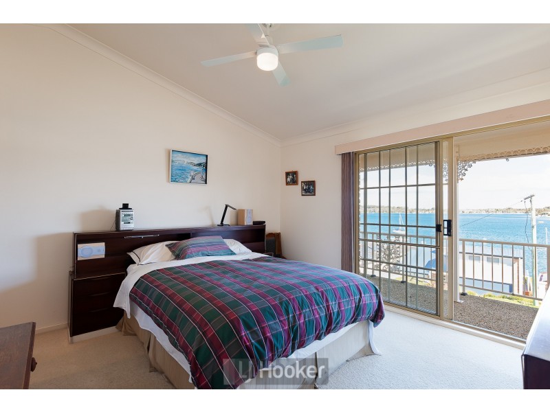61 Sealand Road, Fishing Point NSW 2283