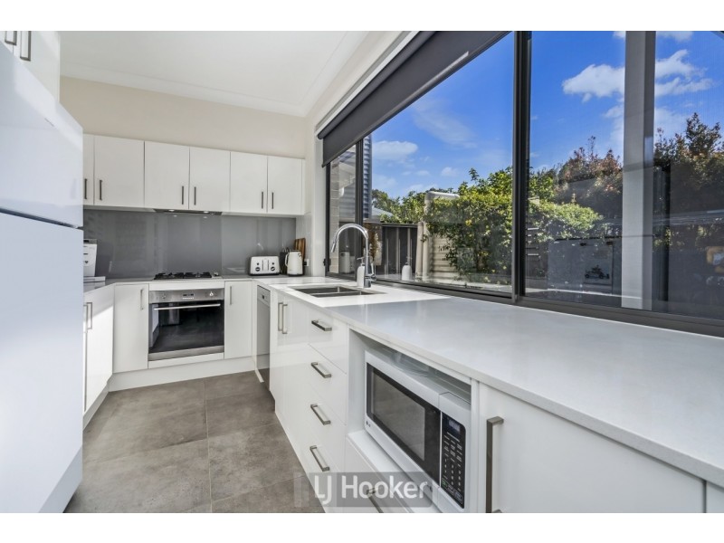 3/10 Queen Street, Warners Bay NSW 2282