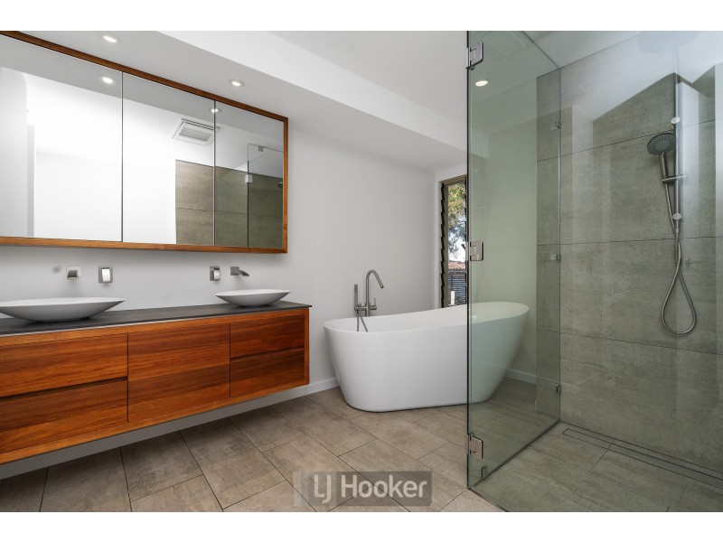 36a Thompson Road, Speers Point NSW 2284