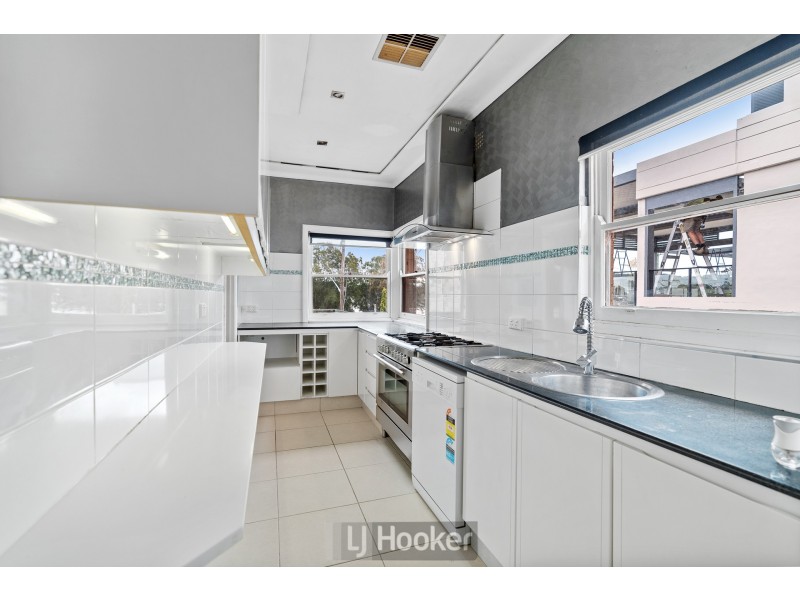 528 The Esplanade Street, Warners Bay NSW 2282