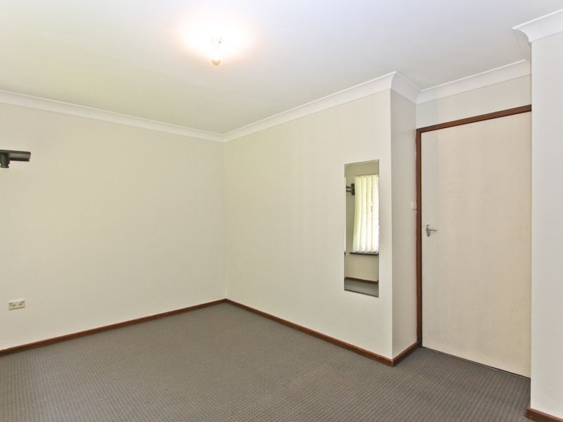 4 Lindsay Avenue, Valentine NSW 2280