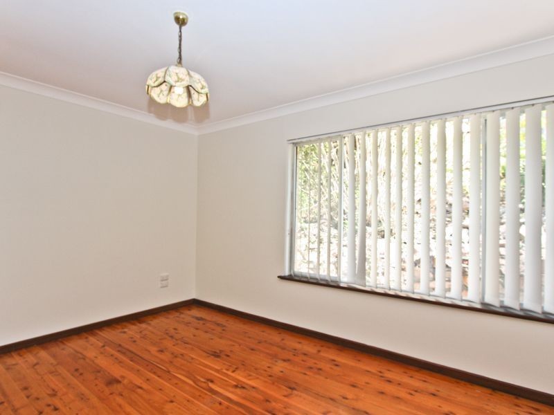 4 Lindsay Avenue, Valentine NSW 2280