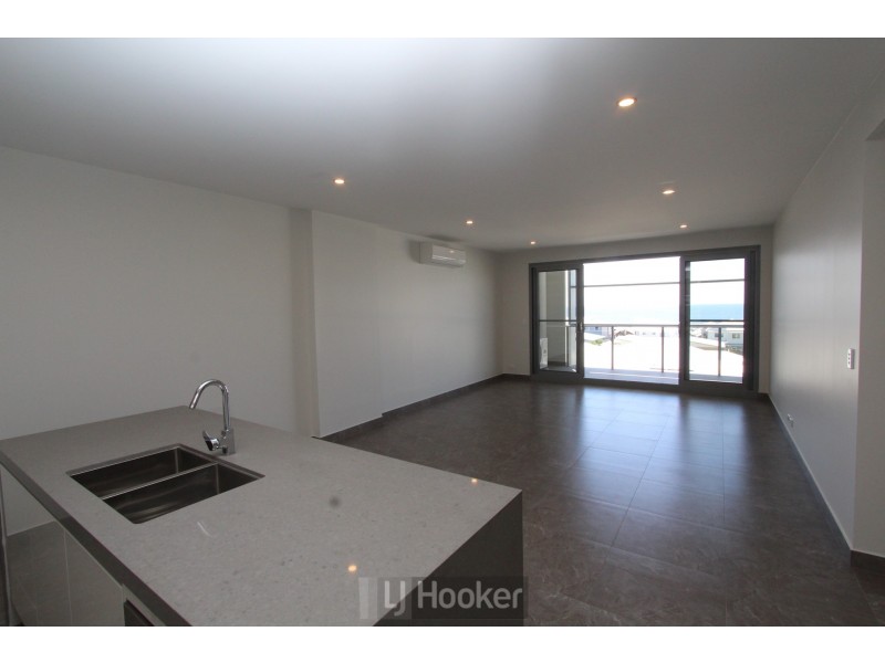 208/55E Caves Beach Road, Caves Beach NSW 2281