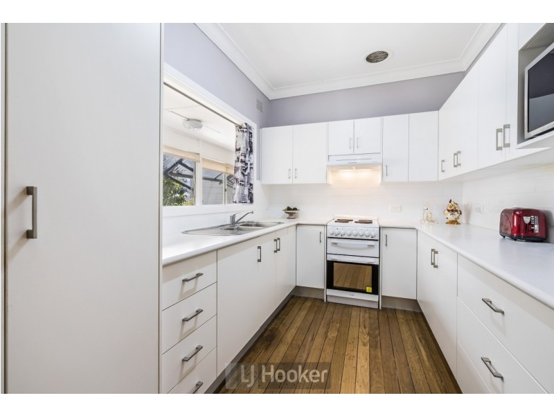 31 Lakeview Street, Boolaroo NSW 2284