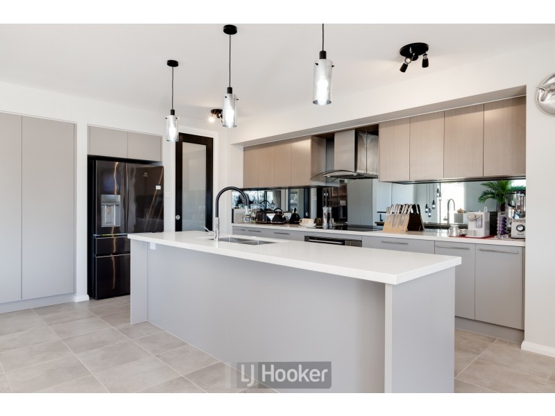 616 Macquarie Drive, Eleebana NSW 2282