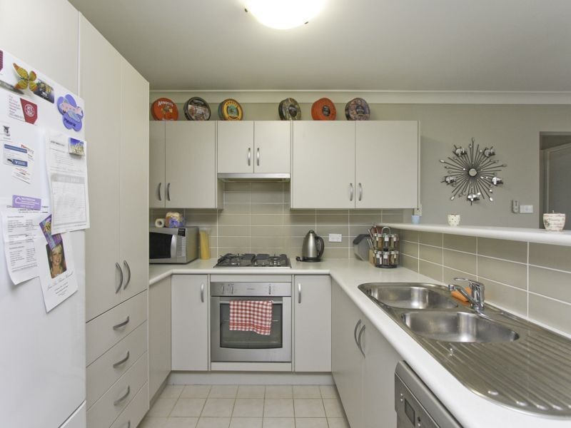 31 Harmony Crescent, Mount Hutton NSW 2290