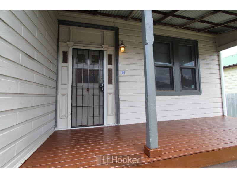 90 Broadmeadow Road, Broadmeadow NSW 2292