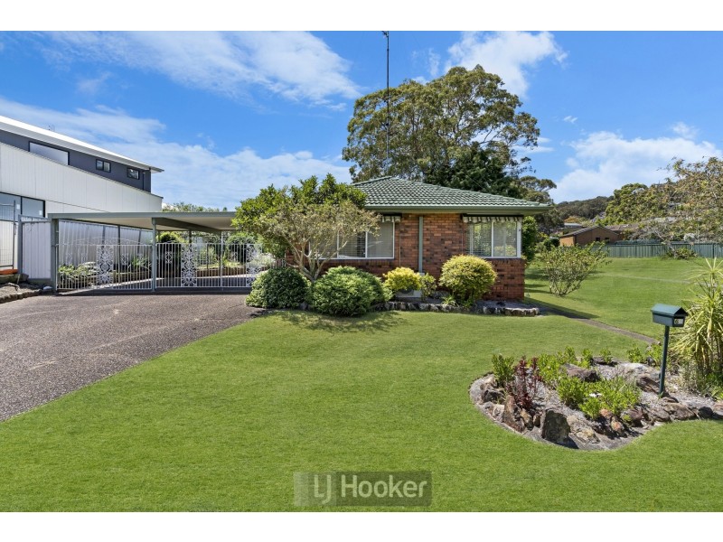 65 Ian Street, Eleebana NSW 2282