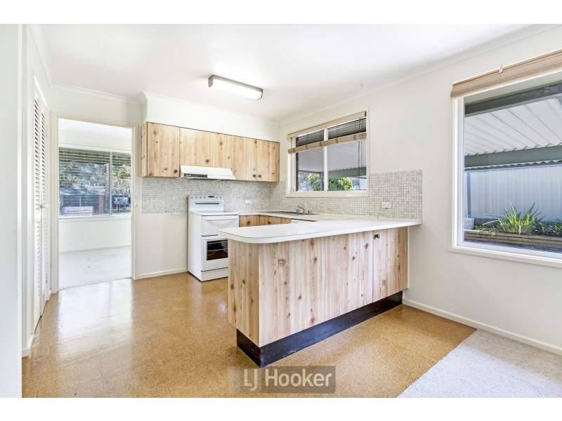 65 Ian Street, Eleebana NSW 2282