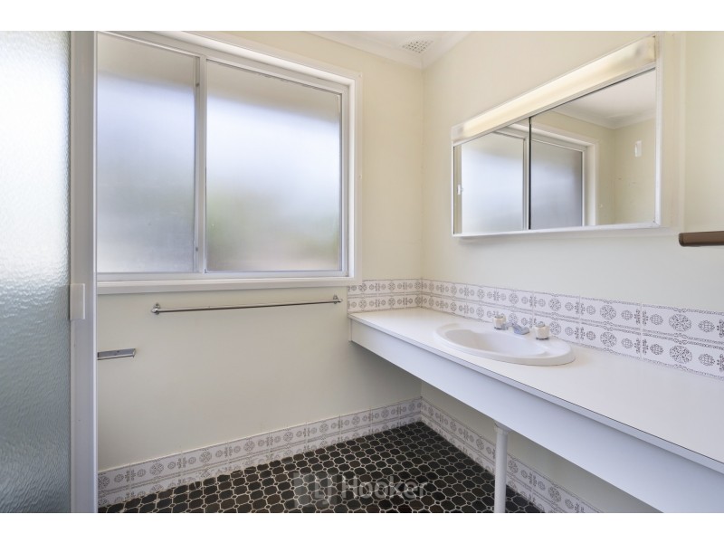 65 Ian Street, Eleebana NSW 2282