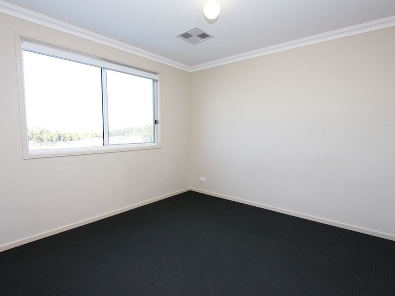 1 Japonica Place, Valentine NSW 2280