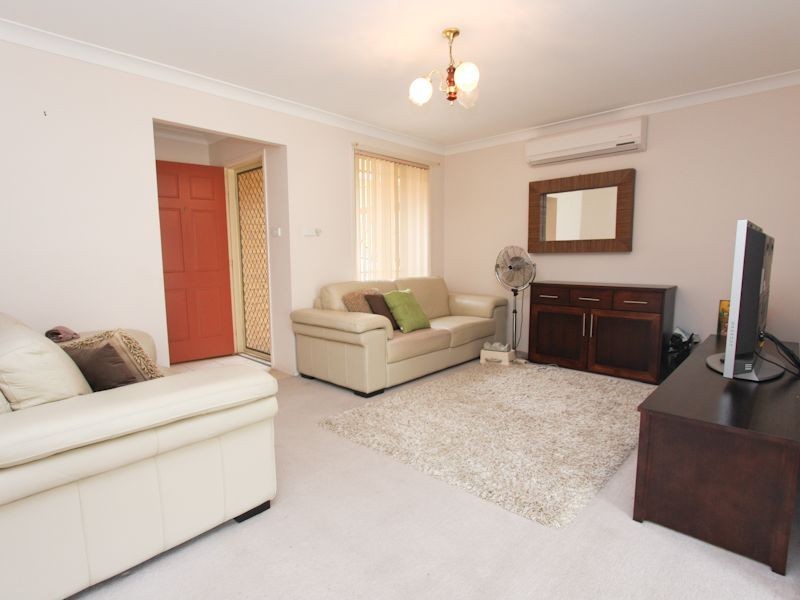 2 Gleeson Crescent, Eleebana NSW 2282