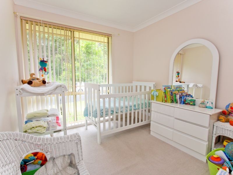 2 Gleeson Crescent, Eleebana NSW 2282