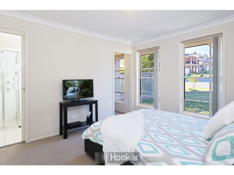 7 Harmony Crescent, Mount Hutton NSW 2290