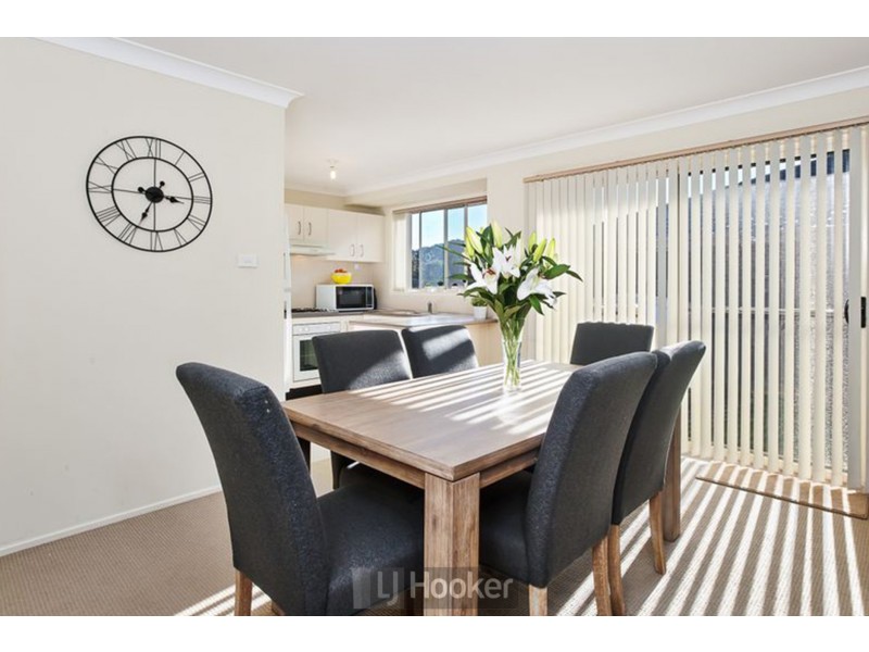 7 Harmony Crescent, Mount Hutton NSW 2290