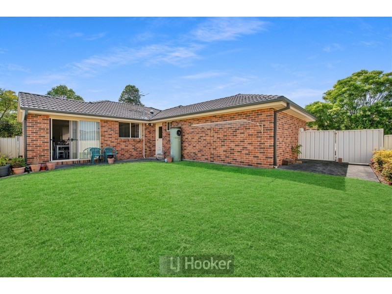 11 Caribou Road, Cameron Park NSW 2285