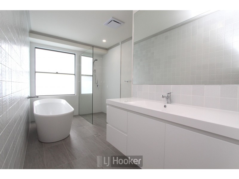 2A Janice Street, Warners Bay NSW 2282