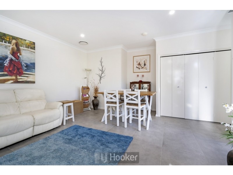 3/10 Queen Street, Warners Bay NSW 2282