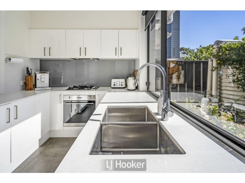 3/10 Queen Street, Warners Bay NSW 2282