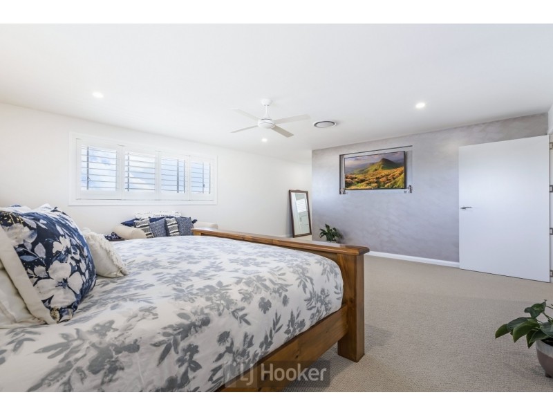 111 Delaware Drive, Macquarie Hills NSW 2285