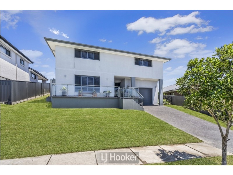 111 Delaware Drive, Macquarie Hills NSW 2285