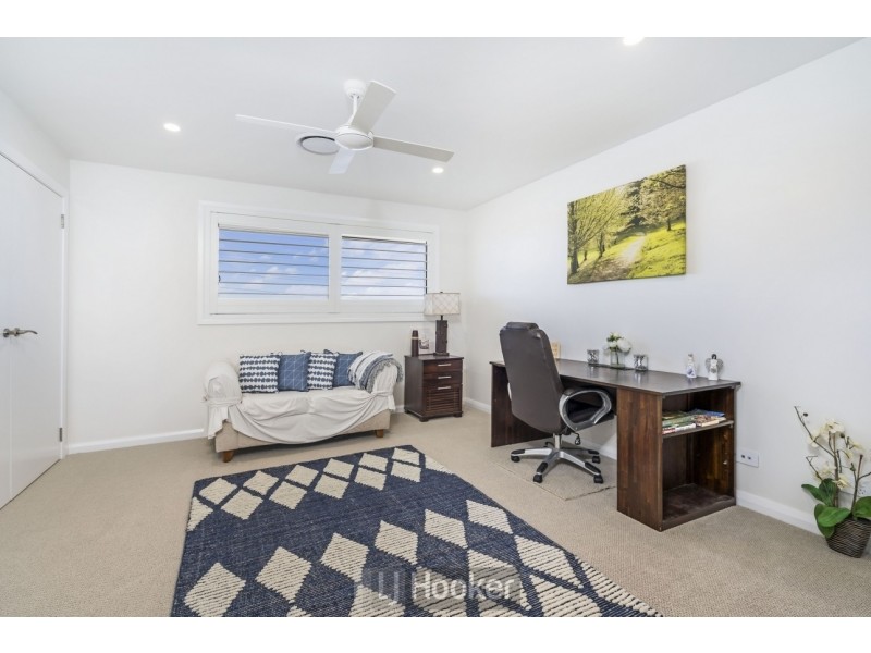 111 Delaware Drive, Macquarie Hills NSW 2285