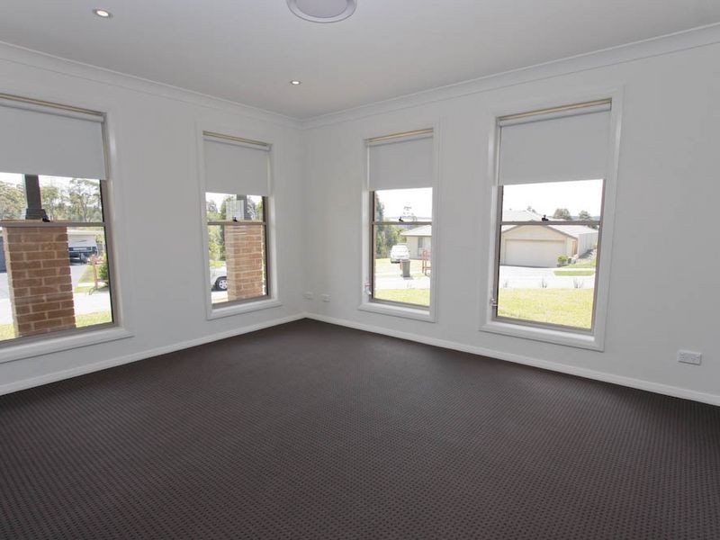 61A Dalmeny Drive, Macquarie Hills NSW 2285
