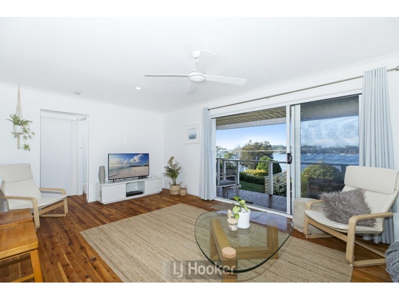 100 Alexander Parade, Arcadia Vale NSW 2283