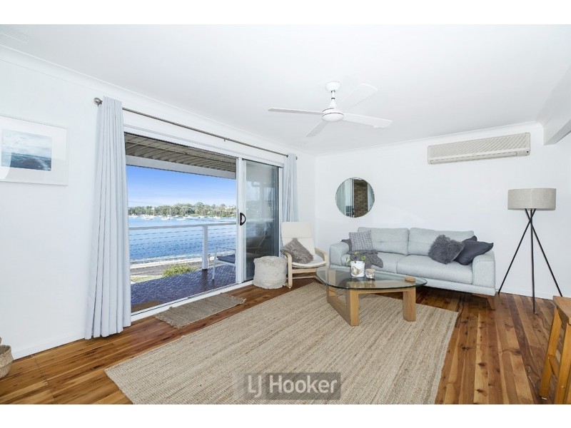 100 Alexander Parade, Arcadia Vale NSW 2283